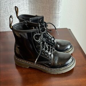 Doc Martens Girls Black Patent Leather Lace-Up Boots size 13